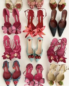 Diva Aesthetic, Fairy Shoes, Shoes Heels Classy, Vintage Heels, Stunning Shoes, Heels Classy, Fancy Shoes, Girly Shoes, Shoe Inspo