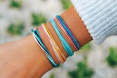 Purvida Bracelets, Tanah Liat, Pura Vida Bracelets, Hang Ten, Gold Rings Jewelry, Pinky Promise, Cute Bracelets, Cute Jewelry, Diy Bracelets