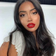 Red Lipstick Makeup Looks, Brunette Makeup, Smink Inspiration, Cindy Kimberly