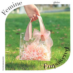 Portable Transparent Daisy Design Gift Bag - Perfect For Parties, Weddings, Special Occasions bow ribbon reusable plastic gift bags #beachbag #picnicbag #daisybag #clearbag #transparentbag #partyfavor #bachelorettebag #partybag #giftbag #guestbag #weddingbag