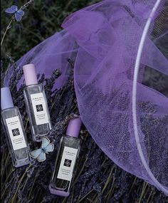 Jo Malone’s Lavenderland limited collection evokes purple pathways and fields of violet in the English countryside. Its three fragrances include sensual, spicy Lavender & Coriander with notes of earthy sage and tonka bean; a cool Silver Birch  & Lavender with a hint of grapefruit; and a dainty Wisteria & Lavender with a shade of white musk. Jo Malone London Perfume, Bath Bomb Ideas, Rich Lifestyle Luxury, Jo Malone Cologne, Fragrance Ad, Cosmetic Photography, Perfume Ads, English Lavender, French Lavender