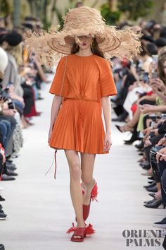 Valentino Spring-summer 2019 - Ready-to-Wear Runway Pictures, Harper's Bazaar, Summer Hats