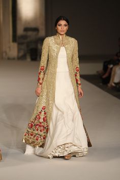 LFWSR'16D5S7RohitBalRunway124 Pakistan Fashion Week, Frock Fashion, Pakistan Fashion, Indian Attire