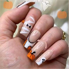 Mummy French Tip Nails, Medium Square Halloween Nails, Halloween French Tip Nails Square, Patch Nail Art, Halloween Nails Pumpkin Design, Pumpkin Ghost Nails, Ghost And Pumpkin Nails, Mummy Halloween Nails, Pumpkin And Ghost Nails