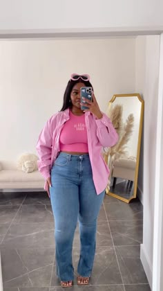 Brunch Fits Plus Size, College Outfit Ideas Plus Size, Dressy Casual Outfits Plus Size, Chic Summer Outfits Curvy, Plus Size College Outfits Summer, Plus Size Business Casual Spring, Barbiecore Plus Size, Barbiecore Outfit Plus Size, Brunch Plus Size Outfit