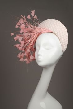 Pretty Hats, Ascot Hats, Crazy Hats, Elegant Hats, Women's Headwear, Hat Ideas, Fancy Hats, Millinery Hats