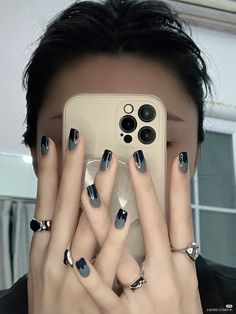 Cute Nail Aesthetic, Cute Nail Art Designs Summer, Nail Art Hitam Aesthetic, Nail Art Designs Aesthetic, Cute Nail Colors For Spring, Cute Nail Designs For Summer, Minimal Nails Art, Fake Nails Designs