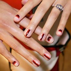 Discover 49 autumn manicure ideas that showcase the exquisite beauty of burgundy nails. From the deep, wine-inspired hue to the luxurious and mysterious vibe it exudes, burgundy is more than just a color—it's a statement of elegance and sophistication. Whether you're aiming for a look that's trendy, relaxed, or sophisticated, these burgundy nail designs will let you express your style with confidence and flair. Louis Vuitton Inspired, Negative Space Nails, Space Nails, Geometric Nail Art, Bright Summer Nails, Minimal Nails, Geometric Nail