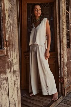 Keep It Cool Set | Free People Adventure Style Women, Everyday Comfy Outfits Summer, Loose Clothing Style For Women, Bougie Boho Fashion, Travel Clothes Women Summer, Vintage Summer Style, All Natural Clothing, Earthy Feminine Style, Linen Clothes Women