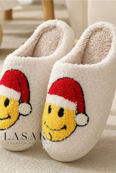 Lasaky - Cozy Cartoon Smiley Face Home Cotton Slippers - Plush, Comfortable Couples Footwear Cute Christmas Things, Cartoon Smiley Face, Santa House, Cute Footwear, Funny Shoes, Christmas Slippers, Preppy Shoes, Shearling Slippers, Winter Comfort