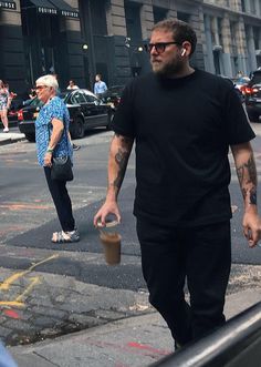 Rok Outfit, Jonah Hill, Chubby Men, Perfect Timing, Big Men, Mens Street Style