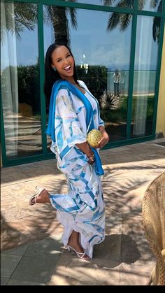 #Djiboutiwomen #dirac #djibouti Holiday Fits, East Africa, Woman Fashion, Senior Year, Photo Poses