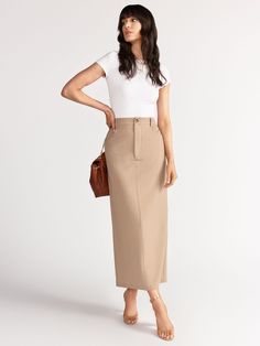 Straight Skirt Outfits, Cream Maxi Skirt, Confessions Of A Shopaholic, Summer Bottoms, Twill Skirt, Quoi Porter, Skirt With Belt, Column Skirt, Sans Souci