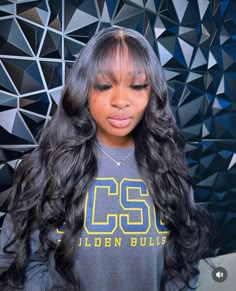 Wand Curls With Bangs Black Women, Cute Wigs Hairstyle, Sew Ins With Bangs, Bangstyle Hair Long Black Women, Bangs On Wig, Bangs Wig Black Women, Black Wig Styles, Curtain Bangs Black Women, Black Lace Front Wigs