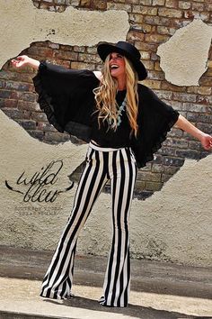 The Kennedy Black And White Striped Pants, Striped Flare Pants, Casual Edgy, Look Retro, Women Fashion Edgy, Casual Wide Leg Pants, Womens Fashion Edgy, Black Flare, Black And White Stripes