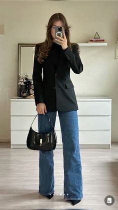 Work Women Outfit, Classy Outfits For Winter, Outfits For College, Aesthetic Business, Outfits Skirt, Rich Aesthetic, Suits Casual, Cute Work Outfits, Overalls Outfit