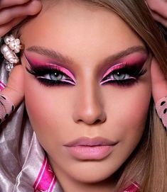 Festival Eye Makeup, Drag Make-up, Bold Makeup Looks, Eye Makeup Brushes, Stunning Makeup, Bold Makeup