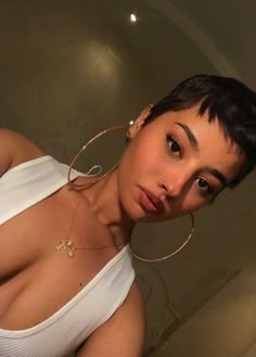 Jasmine Fashion, Pixie Cut Straight, Locally Hated, Finger Waves Short Hair, Short Relaxed Hairstyles, Pixie Outfit, Natural Color Hair, Really Short Hair, Hair Silky