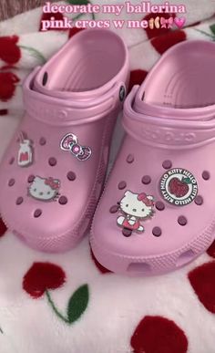 Crocs With Jibbitz, Hello Kitty Shoes, Crocs Jibbitz, Preppy Shoes