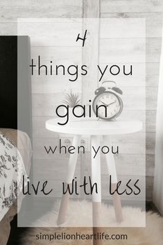 4 Things you gain when you live with less #declutter #decluttering #minimalism #minimalist #simplify Closet Declutter, Freedom And Peace, Minimalism Living, Live With Less, Quotes Meditation, Simple Living Lifestyle, Eating Challenge, Becoming Minimalist, Challenge Quotes