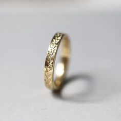 Floral Wedding Band / Vintage Look Wedding Ring / Womens Wedding Band / Romantic Wedding Band 14k Yellow Gold / Skinny Stacking Ring Petunia S I L V E R J E W E L R Y C A R E Silver is not the best friend of oxygen and sulfur; it can be oxidized and tarnished from time to time it is the nature of silver. To keep the silver shiny and prevent it from oxidizing fast, we would recommend the following instructions; * Avoid any chemical agents including perfume, makeup, and hair spray. * Avoid wearing Wedding Ring Womens, Plain Gold Wedding Bands, Floral Wedding Band, Floral Wedding Bands, Wedding Band Vintage, Vintage Wedding Band, Engagement Ring Sizes, Gold Band Ring, Bridal Bands