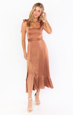 Claire Midi Dress ~ Emerald Chiffon – Show Me Your Mumu Copper Bridesmaid Dresses, Tan Bridesmaid Dresses, Metallic Bridesmaid Dresses, Burnt Orange Bridesmaid Dresses, Casual Bridesmaid Dresses, Rust Bridesmaid Dress, Dress Satin Bridesmaid, Bridal Party Gowns, Orange Bridesmaid Dresses