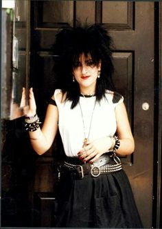 80s Goth Fashion, Gothic 80s, 80s Alternative, Trad Goth Outfits, Wave Aesthetic, 80s Goth, Fashion Goth, Fall Fashion Skirts