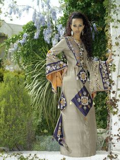 Iraqi Cultural Clothing, Iraqi Makeup, Culture Clothing, Muslim Women, Middle East, Summer Style