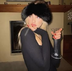 #aestheticteenphotos
#aestheticphotos 
#blurryaesthetic
#teenphotos
#aesthetic
#blackwhite
 #motivation
#thatgirl
#outfitinspo
#falloutfitinspo Fur Hat Outfit, Mob Wife Aesthetic, Wife Aesthetic, Hat Aesthetic, Fur Headband, Winter Photoshoot, Mob Wives, Mob Wife, Fur Hat