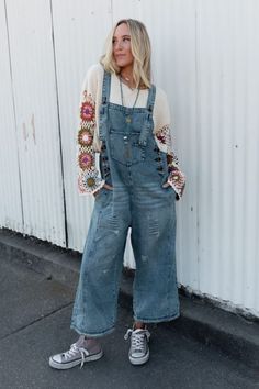 High Hopes Slouchy Pocket Denim Overalls - Blue Pockets | Three Bird Nest