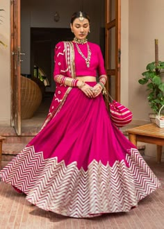 Flowy Lehenga, Beautiful Lehenga, Potli Bag, Choli Designs