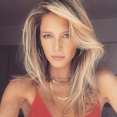 Super Blonde Hair, Diy Ombre Hair, Brown To Blonde Ombre, Long Shag Haircut, Long Face Hairstyles, Face Shape Hairstyles, Blonde Hair With Highlights, Long Brown Hair, Trending Hairstyles