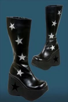 Star Boots Aesthetic, Silver Star Aesthetic, Star Girl Aesthetic Outfits, Galaxy Boots, Star Y2k, Gilmore Girls Fashion, Y2k Boots, Demonia Boots, Silver Outfits