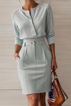 Stylish Business Outfits, Chique Outfit, Elegant Dresses Classy, Fashion Mistakes, Pinterest Fashion, Fashion Design Clothes, Professional Outfits