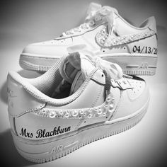 Custom Made Nike Sneakers For Your Feet To Stay Comfortable When You’re Dancing The Night Away. Say Goodbye To The Heals! Get These With Your “New” Last Name One 1 And The Date On The Other. Or Anything You Really Want On Them That I Can Do. Just Ask!!! Custom Wedding Sneakers, Cheetah Print Wedding, Custom Tennis Shoes, Wedding Sneakers, Dream Wedding Decorations, Nike Shoes Women, White Nikes, Cheetah Print, Wedding Attire