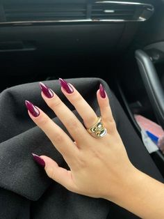 Almond Plum Nails, Dark Purple Pink Nails, Purplish Red Nails, Berry Nails Acrylic, Acrylic Nails Colours, Purple Maroon Nails, Berry Acrylic Nails, Fall Plum Nails, Eggplant Nails Designs