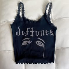 Deftones Tee Shirt, Shirt Ideas Bleach, Bleached Band Tee, Deftones Bleached Shirt, Bleach Painting Tank Top, Bleach Band Tee, Deftones Crop Top, Lace Tank Top Outfit Ideas