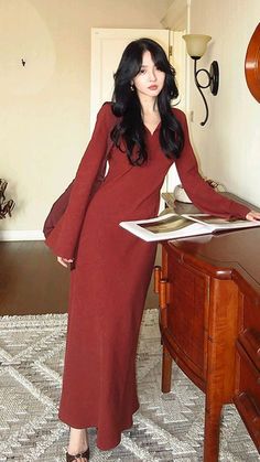 Modest Classy Dress, Brown Dress Outfit Winter, Bodycon Dress Winter Outfit, Winter Christmas Dress, Simple Long Dress, Africa Trip, Modest Evening Dress, American Dress, Best Winter Outfits