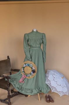 Dress "Marie" in Edwardian Victorian style Victorian Upper Class Dress, Edwardian Style Dress, Victorian Poor Clothes, Plus Size Victorian Fashion, Edwardian Woman, Victorian Day Dress, Casual Victorian Outfits, Victorian Fashion Aesthetic, Edwardian Fashion Women