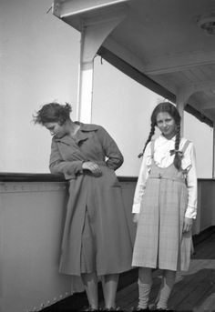 1900s School Teacher, Gotham Memoirs, 20s Aesthetic, Sussex Downs, White Pinafore