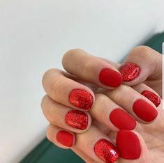 June Nail Ideas, February Nail Colors, Nails February, Nail Art Designs 2023, Cute Gel Nails, Get Nails, Dipped Nails, Xmas Nails, Floral Nails