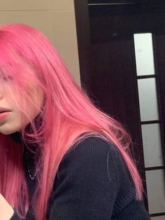 Soft Make Up Look, Pink Hair Dye, Dyed Hair Inspiration, Pretty Hair Color, Hair Stylies, Dye My Hair, Hair Dye Colors, Pinkie Pie, Hair Inspiration Color