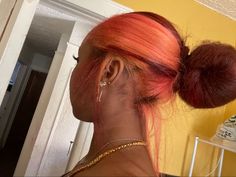 Red Hair Pink Skunk Stripe, Red And Pink Skunk Stripe Hair, Red Hair With Skunk Stripe, Red Hair Skunk Stripe, Black Girls Hair Color Ideas, Skunk Stripe Hair Red, Skunk Stripe Ideas, Black Girls With Dyed Hair, Skunk Stripe Black Women