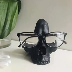 43370105569431 Glasses Display, Skull Statue, Sunglasses Display, Dark Home Decor, Bar Patio, Goth Home, Goth Home Decor, Office Room Decor, Goth Decor