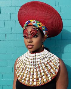 Zulu basket hat made of yarn and straw. South African headpiece Measure the circumference of your head for an exact fit Zulu Traditional Attire, Winnie Mandela, Ankara Bags, His Queen, African Traditional Dresses, Traditional Attire, African Jewelry, Traditional Wear, African Wedding