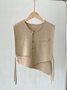 Shipping: Worldwide Express Shipping AvailableDelivery time: 7-15Days Fast ShippingReturns: Fast refund, 100% Money Back Guarantee. Clothes Design Inspiration, Weaving Fashion, Outer Casual, Vest Ideas, Knitting Summer, Tovad Ull, Sleeveless Vest Jacket, Detail Couture, Vest Design