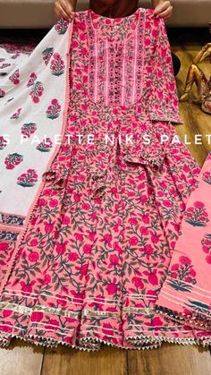 Block Print Anarkali, Block Print Dupatta, Outfit Ideas Dressy, Designer Dresses Elegant, Fashion Week Dresses, Print Pant, Simple Kurta Designs, Designer Kurti Patterns, Anarkali Kurti