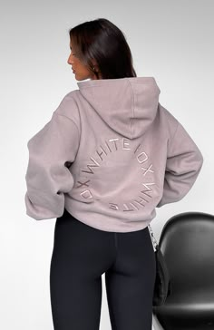 Stay Lifted Oversized Hoodie Cinnamon Trending Hoodies 2024, Whitefox Boutique Hoodie, Hoodies You Need, Comfy Hoodie Outfit, Cute Hoodie Designs, Cute School Outfits For Middle School, Preppy Hoodies, Nice Hoodies, Popular Hoodies