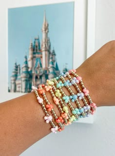 Disney Bead Bracelet Ideas, Disney Bracelets, Cruise Jewelry, Gold Beaded Bracelets, Bracelets Dainty, Dainty Accessories, Preppy Bracelets, Handmade Beaded Bracelets, Disney Bracelet