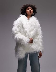 Frakker og jakker fra Topshop Det her er Topshop Opslået krave Lange ærmer Longline-model Regular fit Fur Long Coat, Mongolian Fur, Modest Fashion Winter, Jumpsuit Party, Leather Dresses, Maxi Dress Trend, Black Friday Shopping, Plus Size Jeans, Faux Fur Jacket